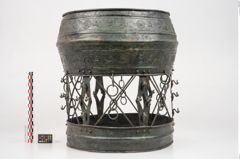 Foto von Bronzeuntersatz (NHMW-PRAE-025277)